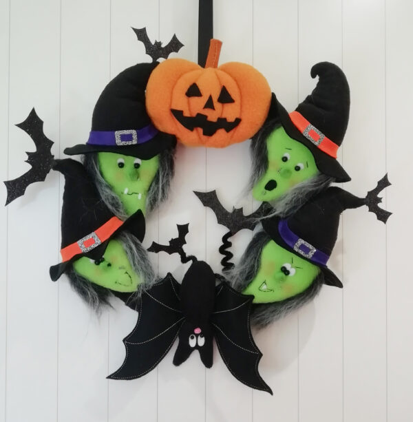 Endless Thread Heads Up Halloween Witch Wreath Pattern